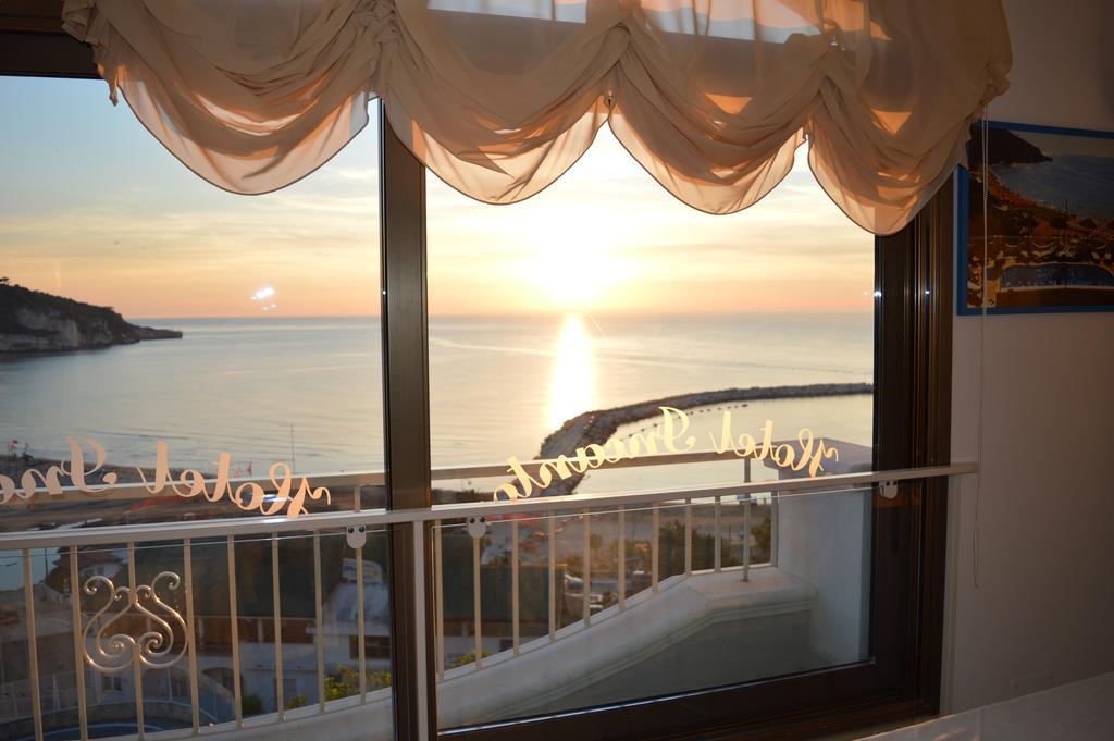 Hotel Incanto Peschici Bagian luar foto