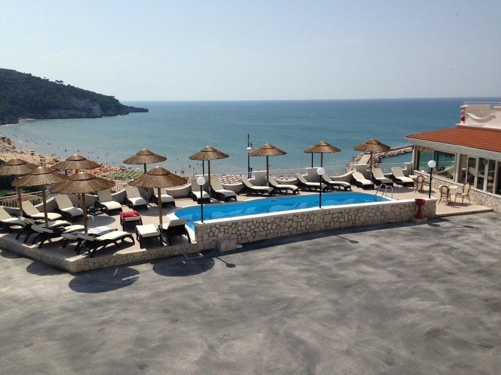 Hotel Incanto Peschici Bagian luar foto