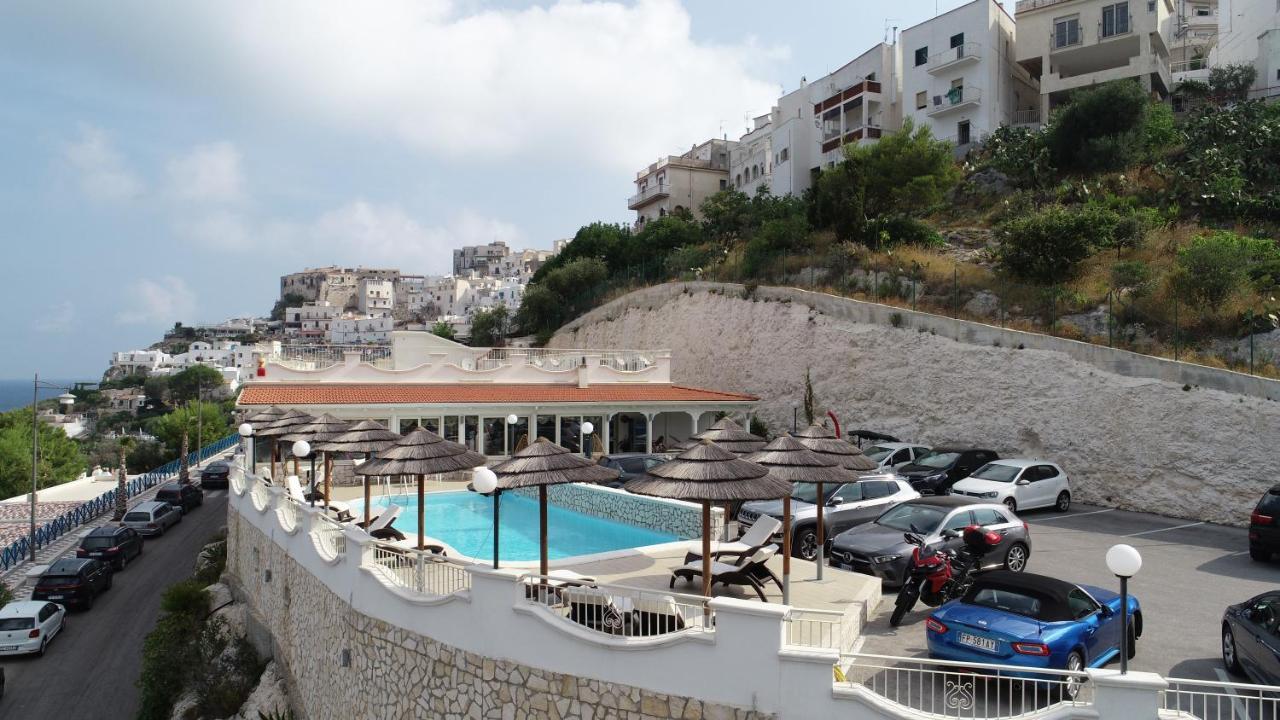 Hotel Incanto Peschici Bagian luar foto